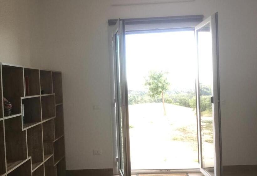 ガーデンビュースタンダード４ベッドルーム, Agriturismo Il Cielo In Terra