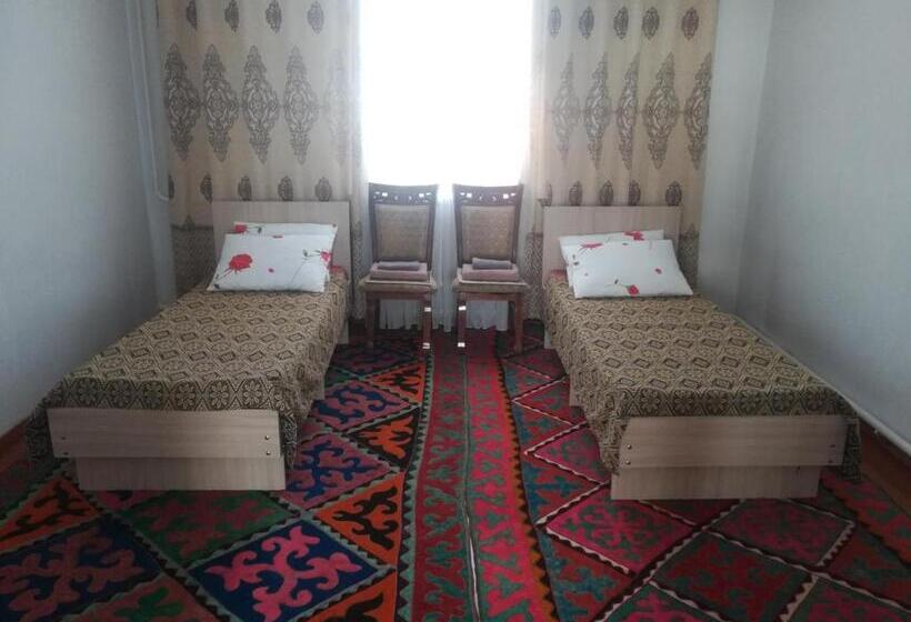 اتاق لوکس, Guest House Liliya