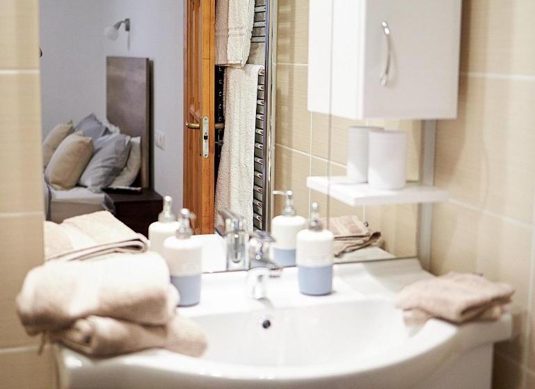 Номер Стандарт, Klaudia Vendégház