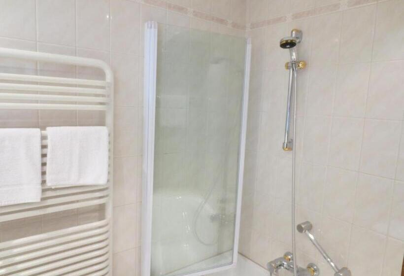 Номер Стандарт, Haus Churlis