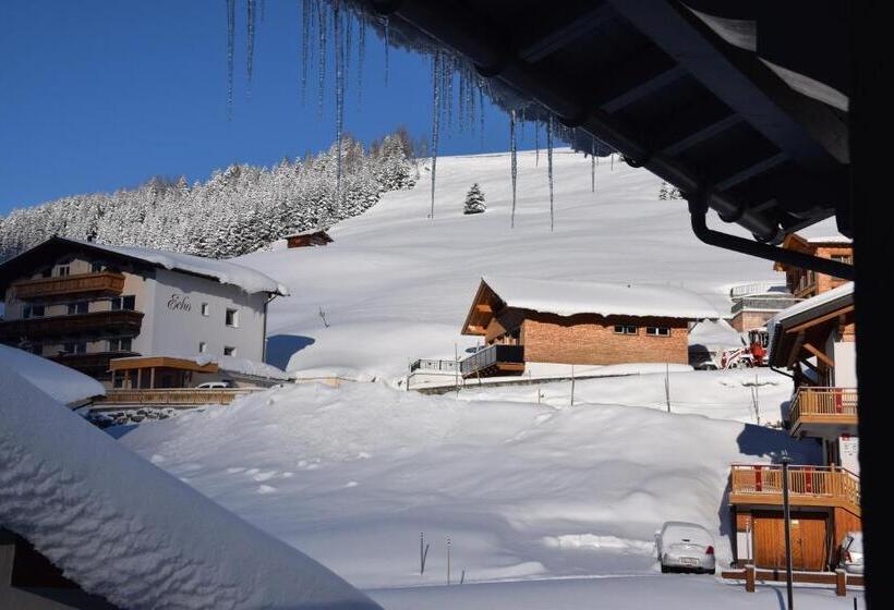 Habitación Comfort con Balcón, Haus Churlis