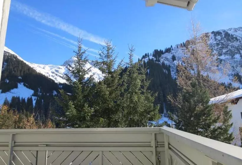 Comfort room with balcony, Haus Churlis
