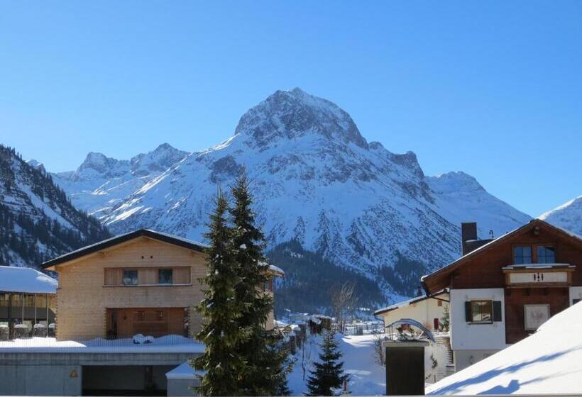 Habitación Comfort con Balcón, Haus Churlis