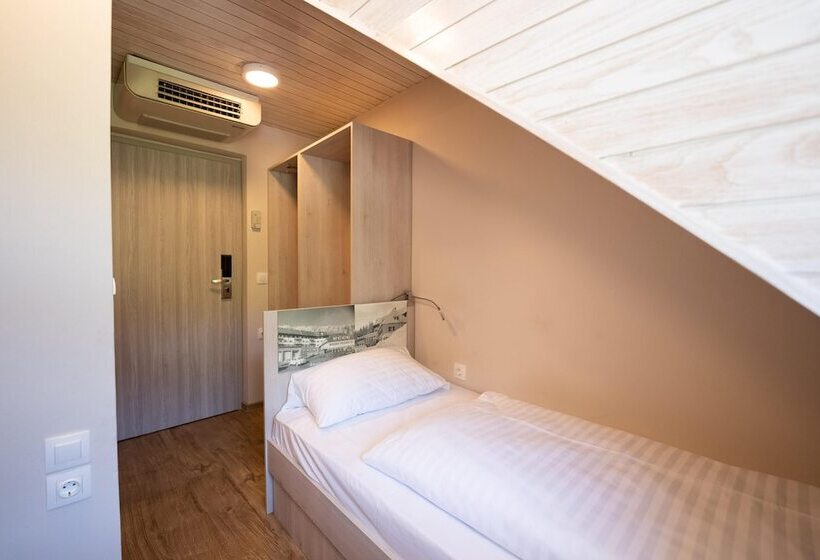 اتاق استاندارد یک نفره, Arena Maribor