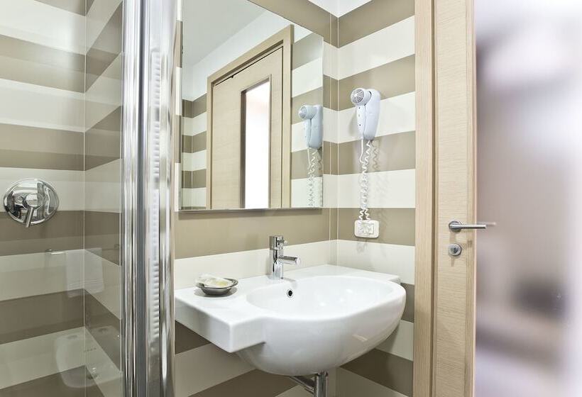 スーペリアの４人部屋, Belvedere