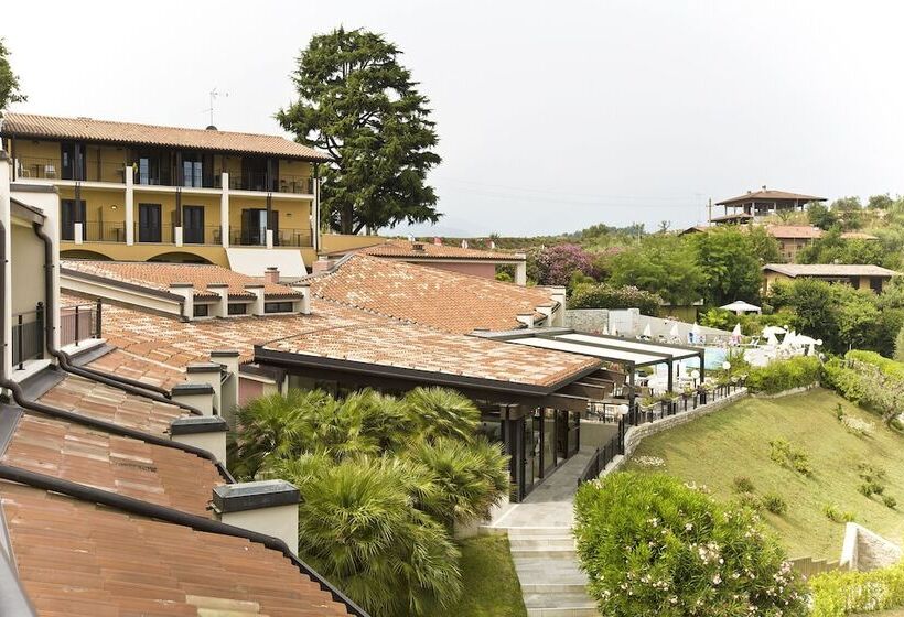 スーペリアの４人部屋, Belvedere