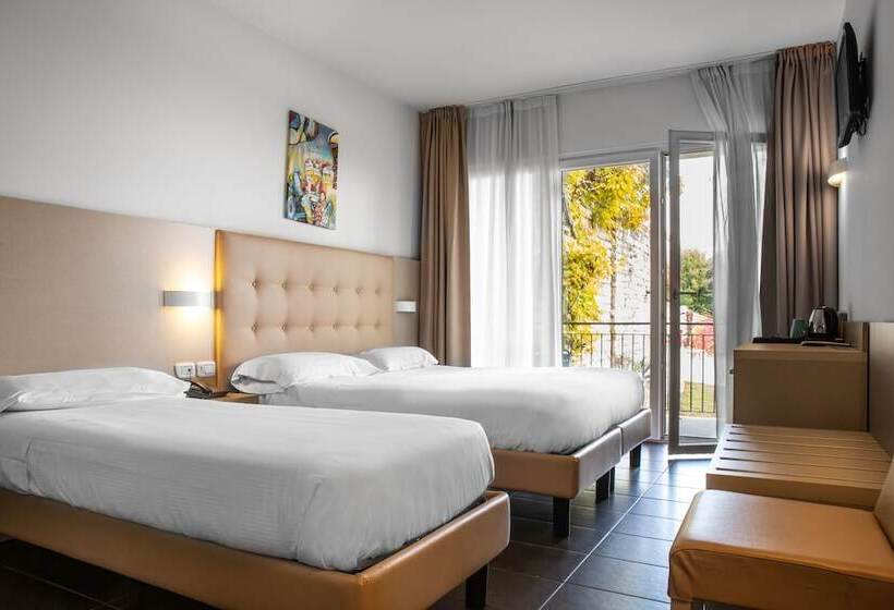 スタンダードトリプルルーム, Belvedere