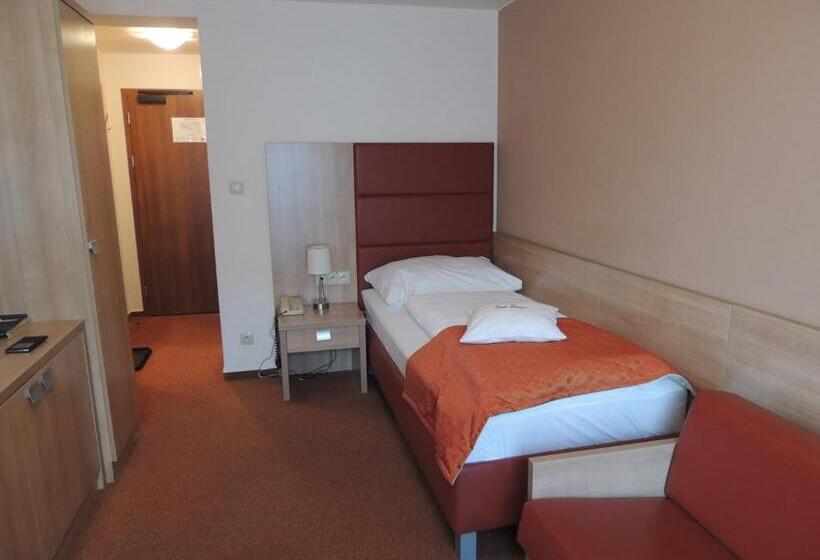 Номер Стандарт Индивидуальный, Club