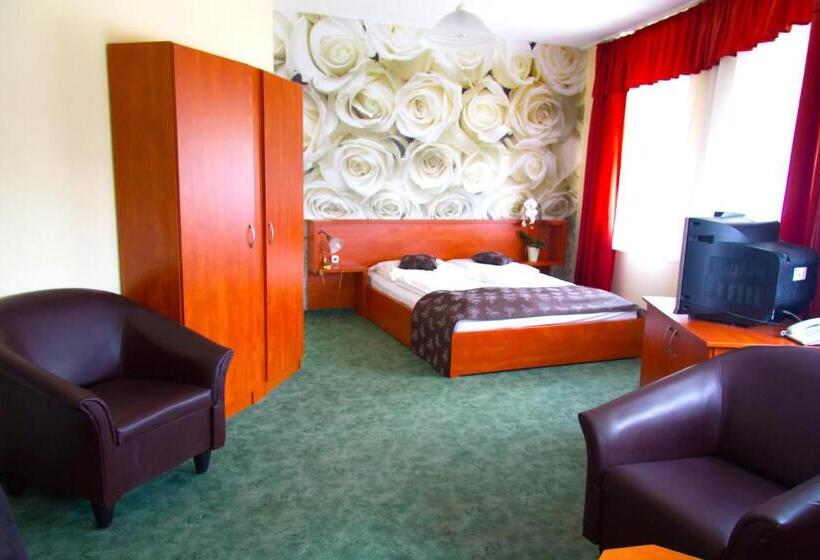 Номер Superior, Europa Hotel és étterem