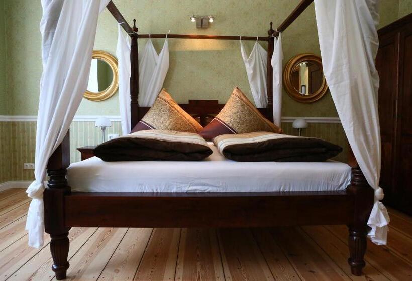 اتاق استاندارد با چشمانداز باغ, Garden Living Boutique