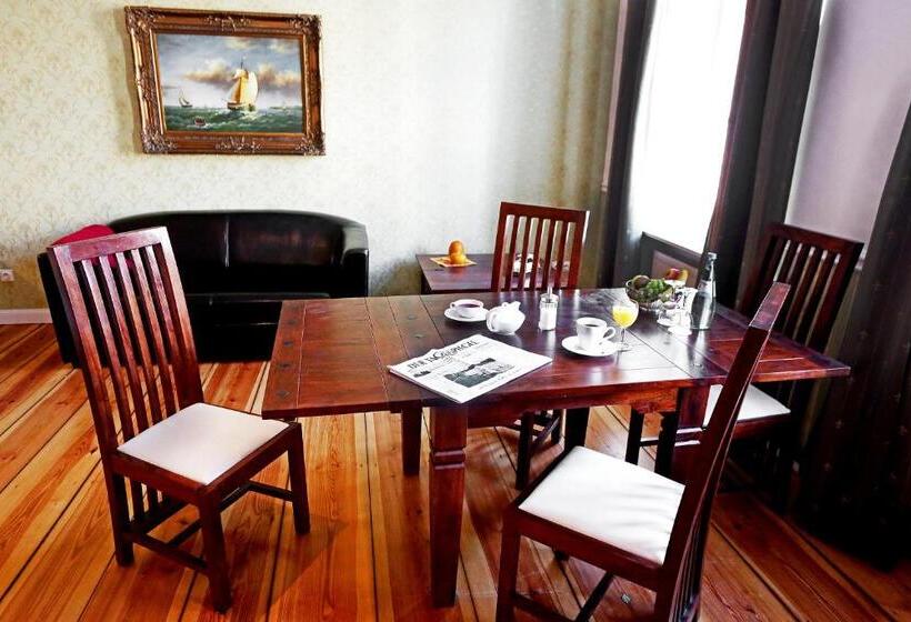 آپارتمان 1 خوابه, Garden Living Boutique