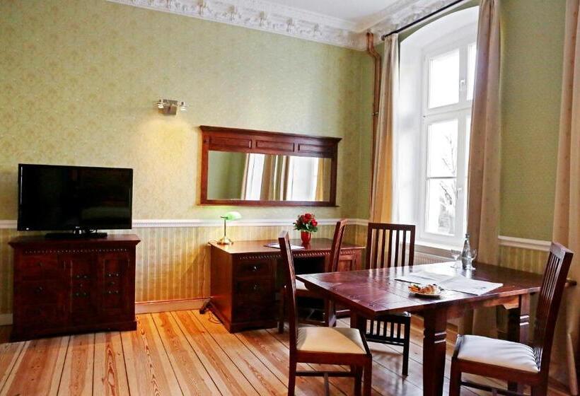 آپارتمان 1 خوابه, Garden Living Boutique