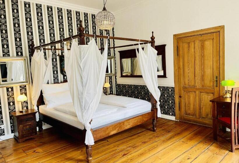 آپارتمان 1 خوابه, Garden Living Boutique