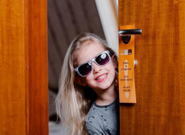 스위트, Lajta Park