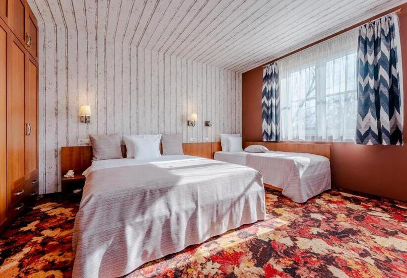 디럭스 트리플 룸, Lajta Park