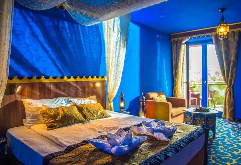 プレミアムルーム, Mesés Shiraz Hotel Superior Adults Only