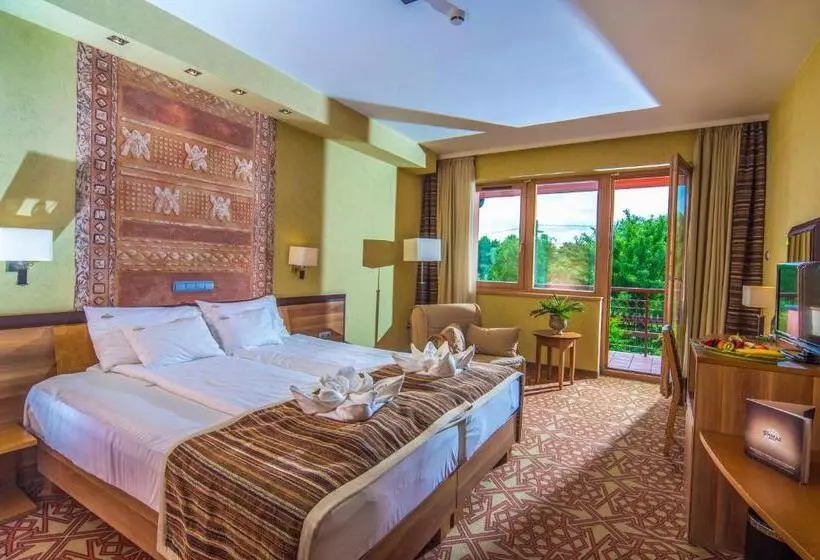 スーペリアールーム, Mesés Shiraz Hotel Superior Adults Only