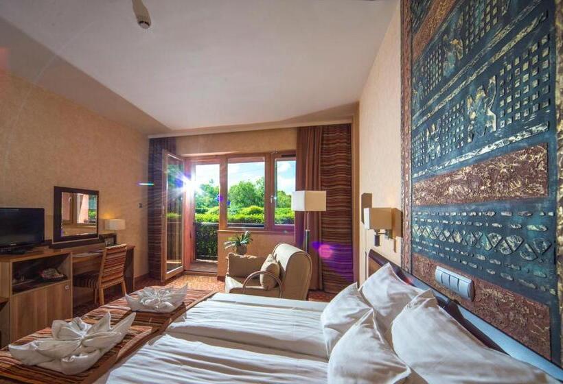 スーペリアールーム, Mesés Shiraz Hotel Superior Adults Only