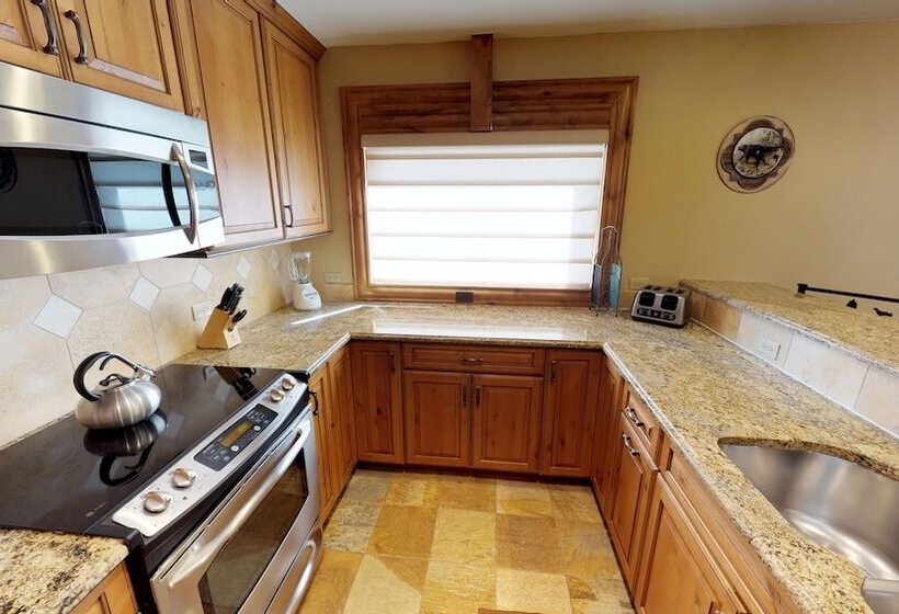 Апартаменты 3 Спальни, Montaneros In Vail