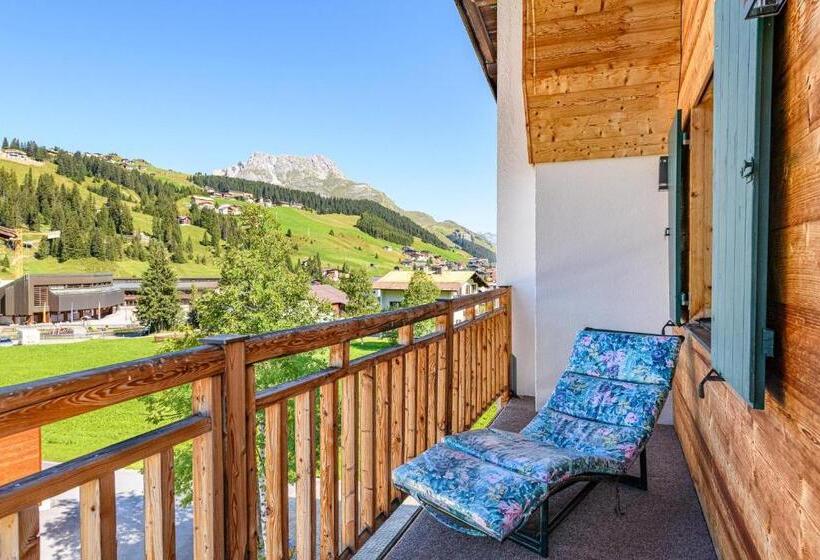 Номер Стандарт с Балконом, Montfort