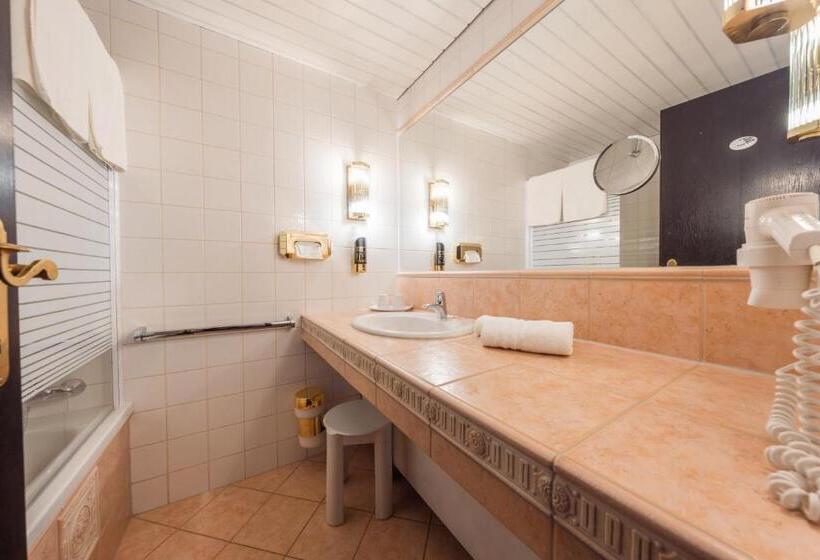 スイート, Pfeifer