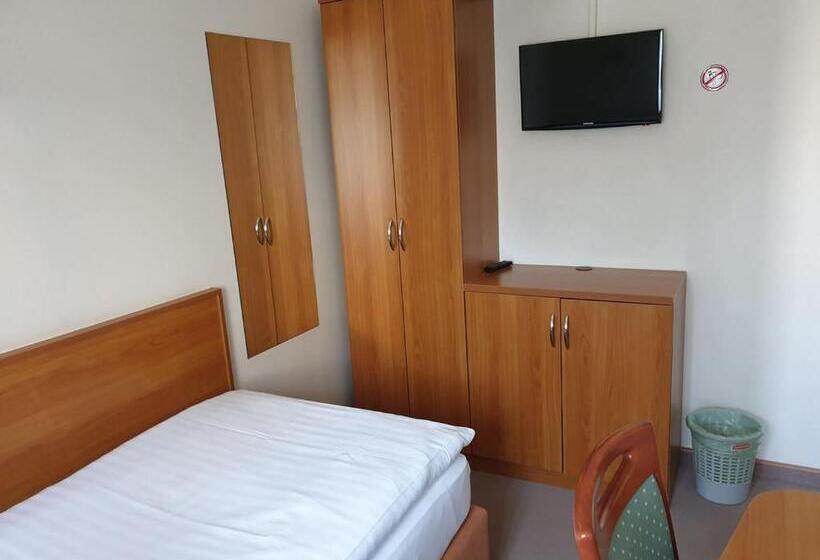 اتاق استاندارد یک نفره, Dežman Apartments & Rooms