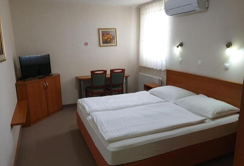 اتاق استاندارد, Dežman Apartments & Rooms