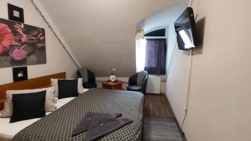 스탠다드 룸, Romantik étterem   Panzió