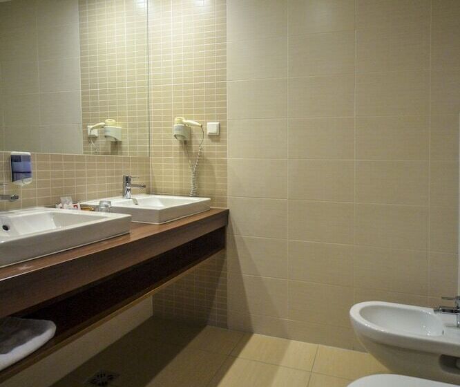 סוויטה, Royal Club