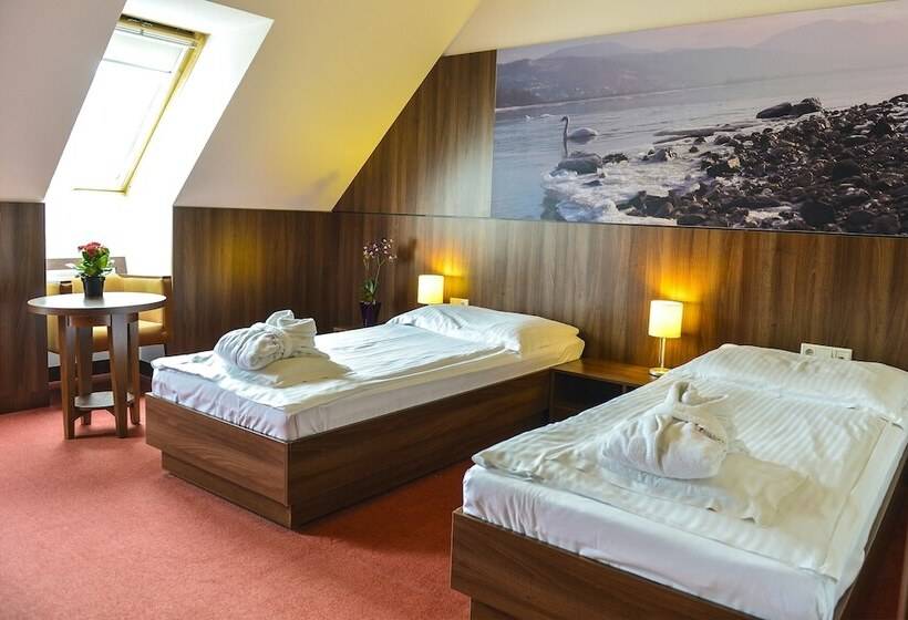 סוויטה, Royal Club