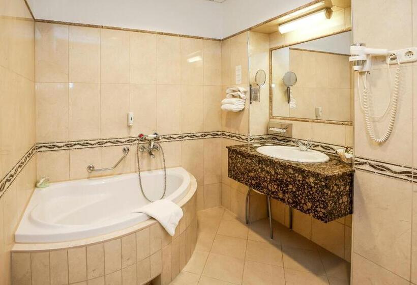 스위트, Szidónia Castle