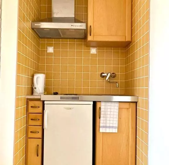 スタンダードルーム, Hét Vezér Apartman