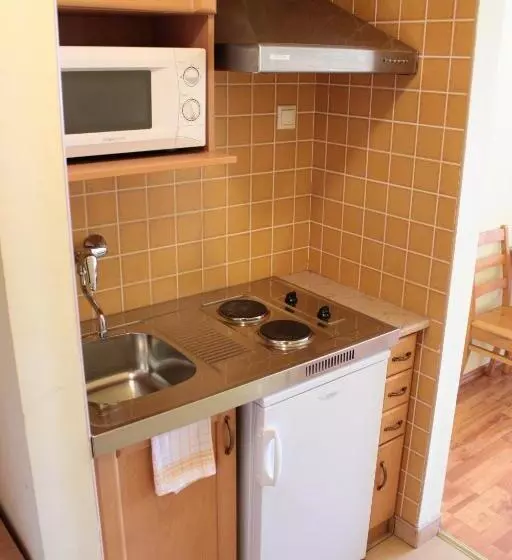 スタンダードトリプルルーム, Hét Vezér Apartman