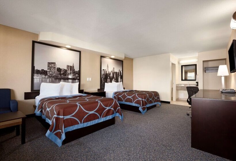 غرفه قياسيه سريرين مزدوجين, Super 8 By Wyndham Rahway/newark