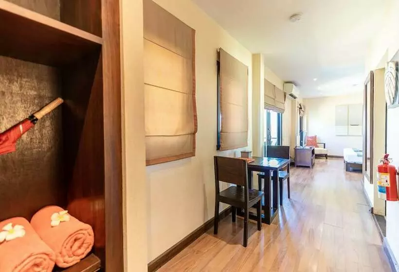 استودیوی لوکس, Villa Tanamera