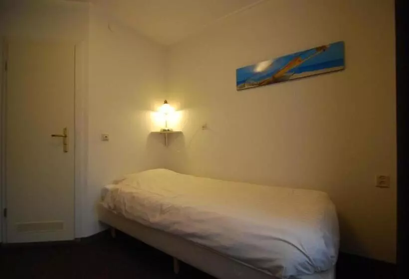 اتاق استاندارد یک نفره, Boutique Hotel De Rozenhof