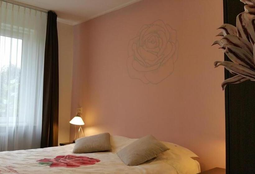 Полулюкс, Boutique Hotel De Rozenhof