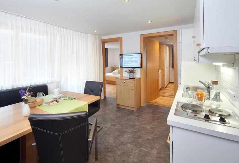 Апартаменты 1 Спальня с Балконом, Aparthotel Brunnenhof