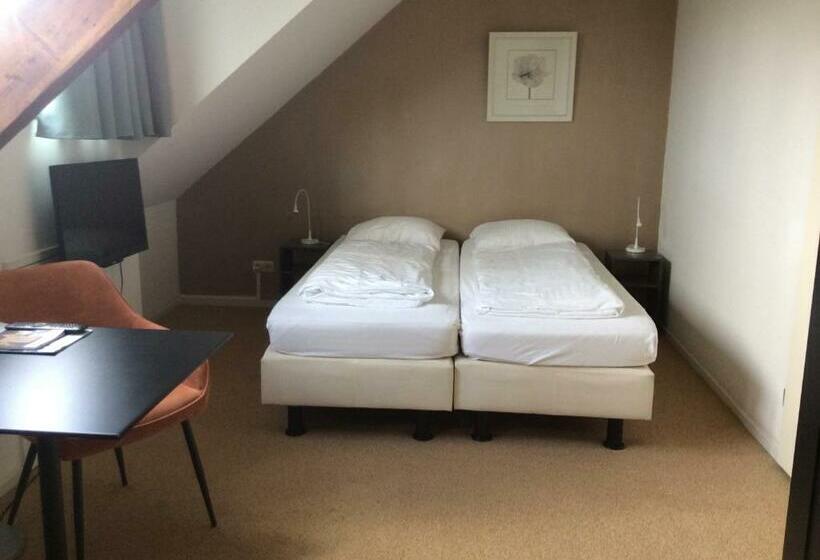 스탠다드 룸, Bergopwaerts