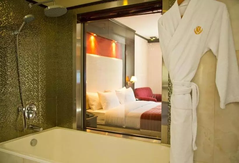 اتاق لوکس, Golden Lili Resort & Spa