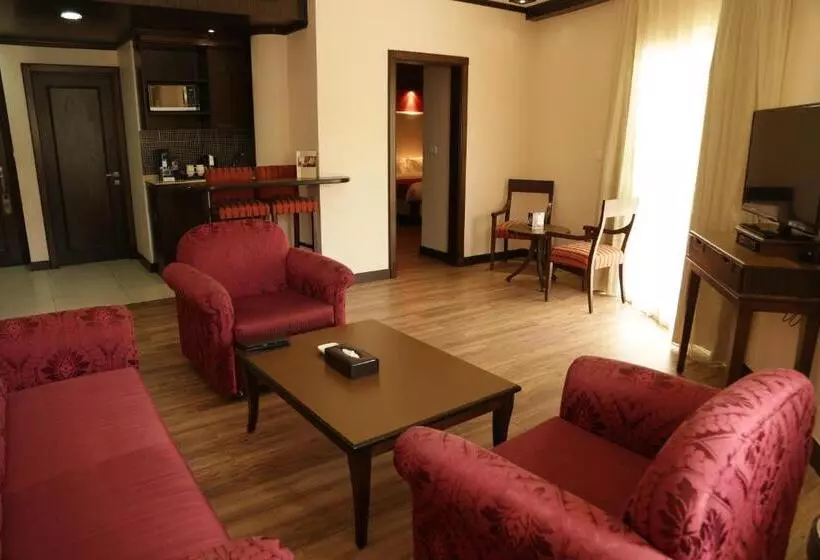 سوییت اجرایی, Golden Lili Resort & Spa