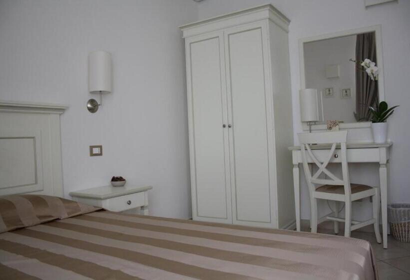 Standard Single Room, Alla Corte Del Picchio Room & Breakfast