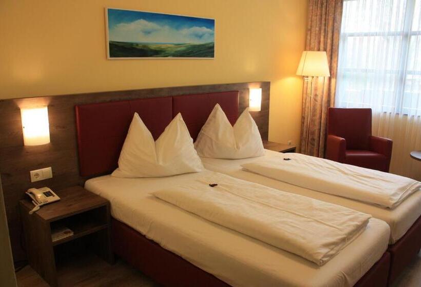 Номер Стандарт с Балконом, Burgenländerhof Hotel Garni