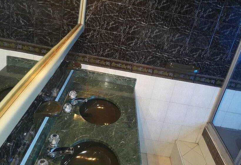 اتاق استاندارد, Elite Del Parque Bogota