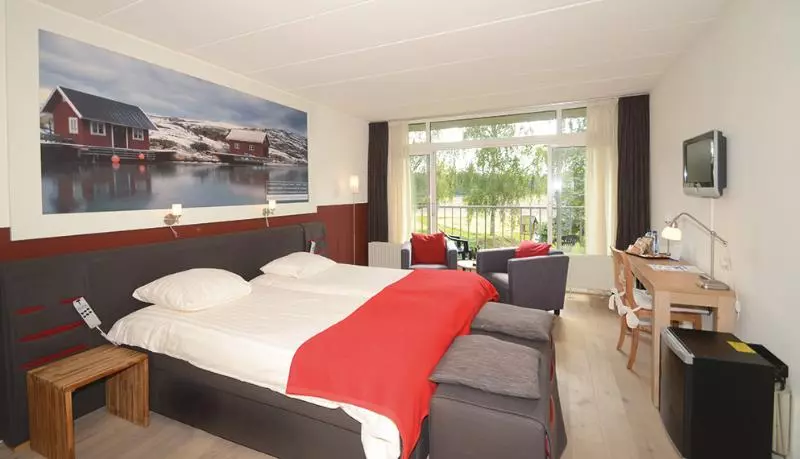 Deluxe Room, Fletcher Hotel   Restaurant De Zeegser Duinen