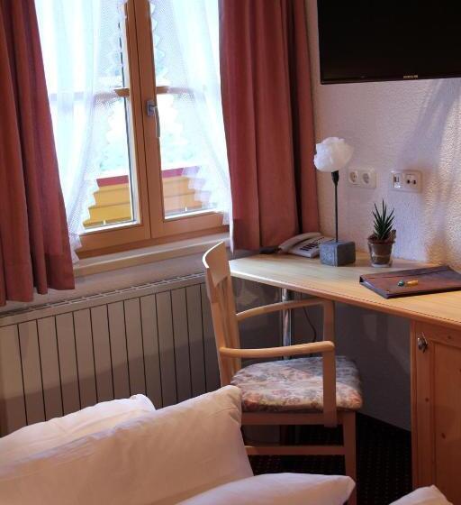 Апартаменты 2 Спальни с Балконом, Garni Alpina