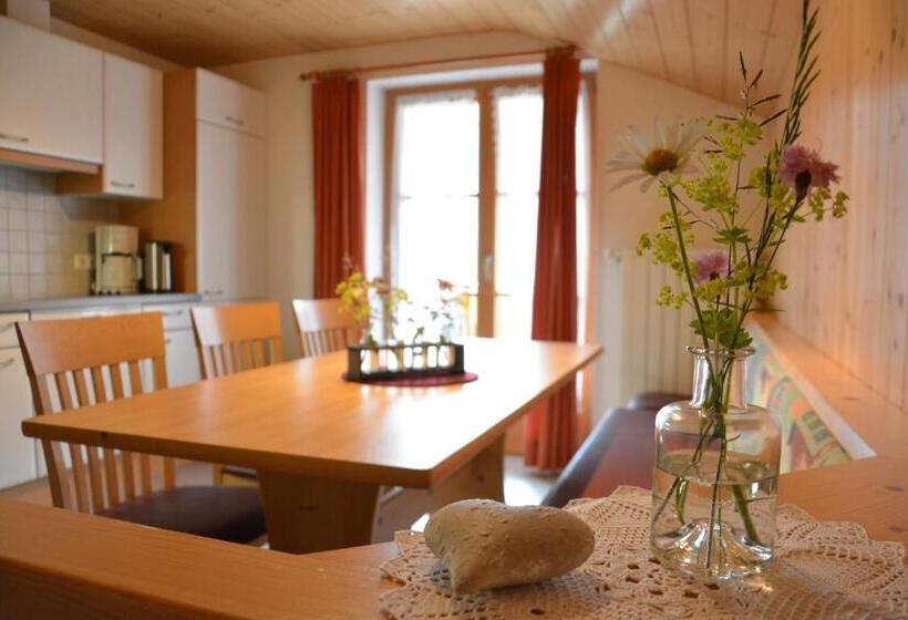 Апартаменты 2 Спальни с Балконом, Garni Alpina