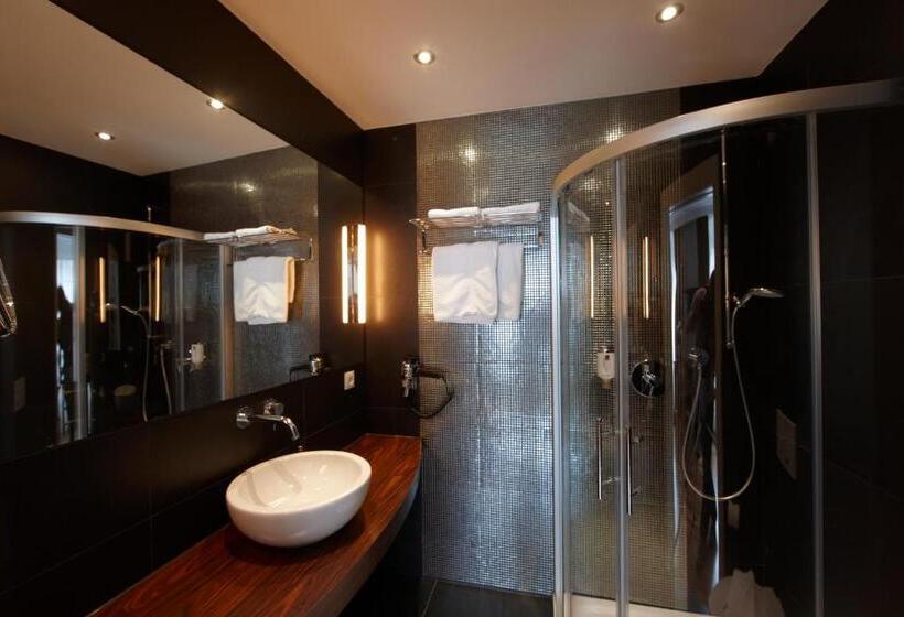 标准间, Gutwinski