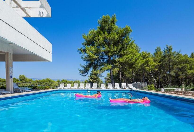 סוויטת קומפורט, Hvar