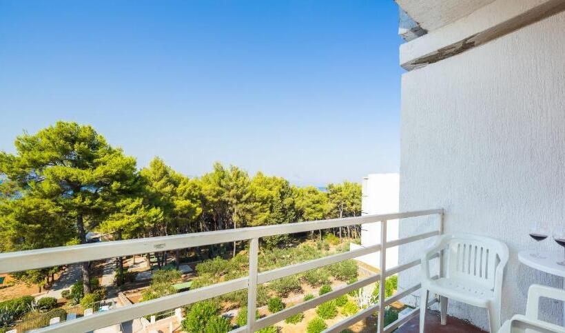 חדר משפחתי נוף לים, Hvar